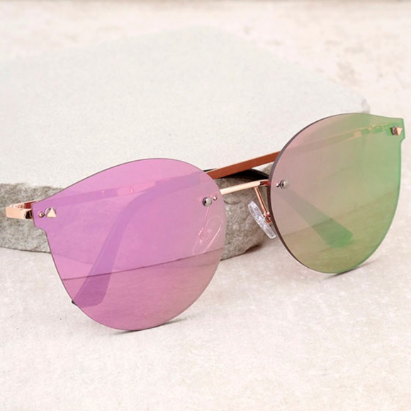 Lulus Accessories - MORE RDUCED NWT Lulu's Candy Dreams sunglasses